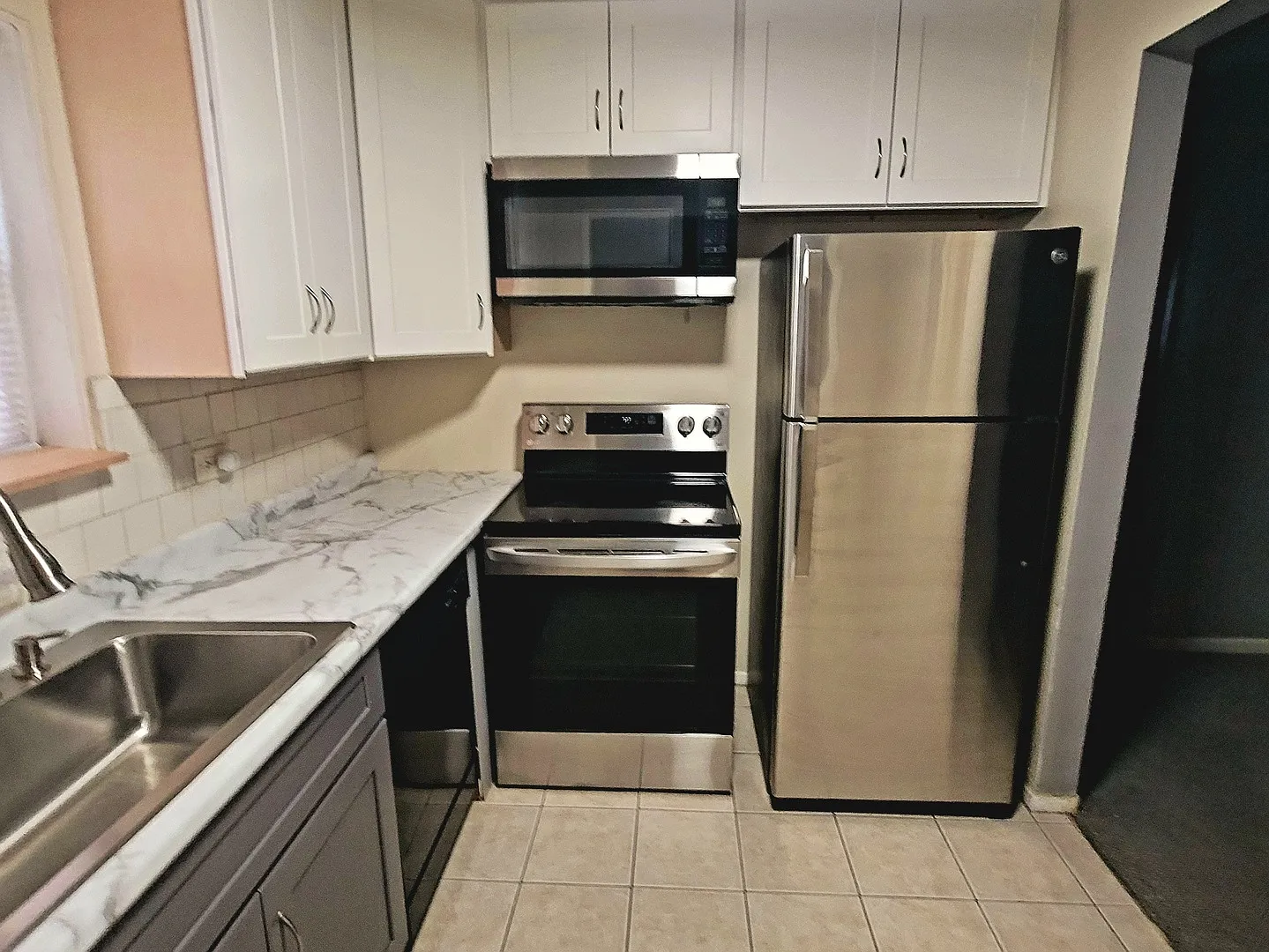 1 bed, 600 sqft, $1,350 — Photo 2