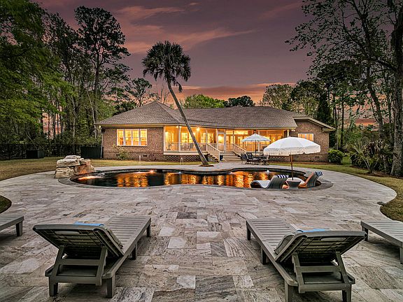 3rd image of 4002 Colonel Vanderhorst Cir