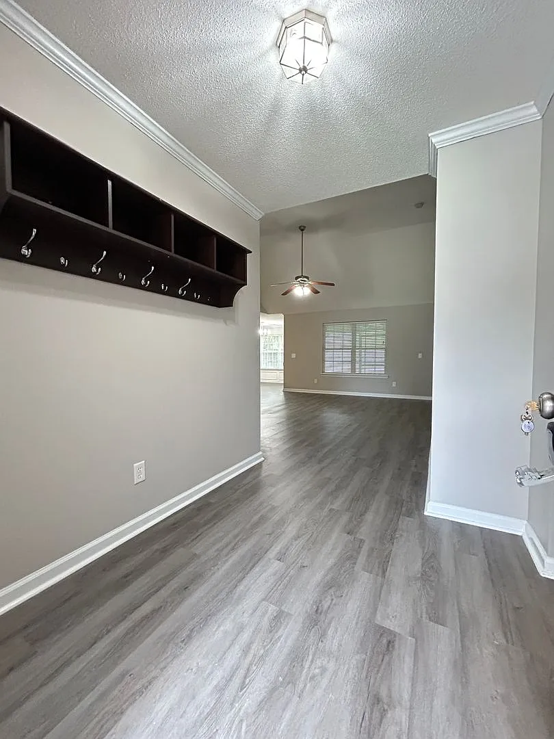 Inviting 3-Bedroom Home in The Lakes at Cottonvale — Photo 3