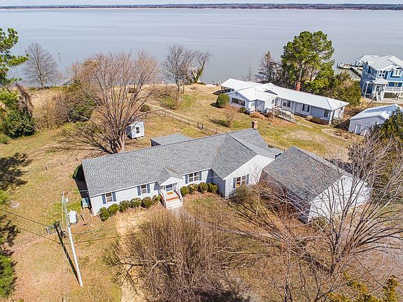 3rd image of 233 River Pl