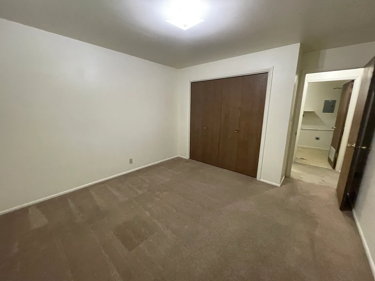 2 bed, 900 sqft, $1,250 — Photo 2