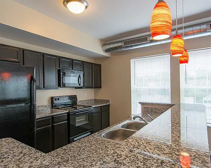 The Gateway Apartments — Photo 43