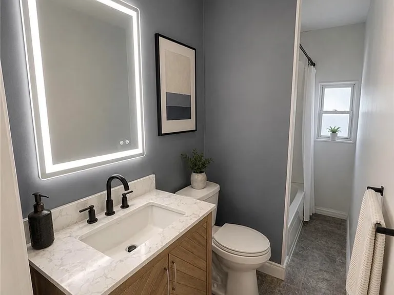 1788 Clifford Ave — Photo 15