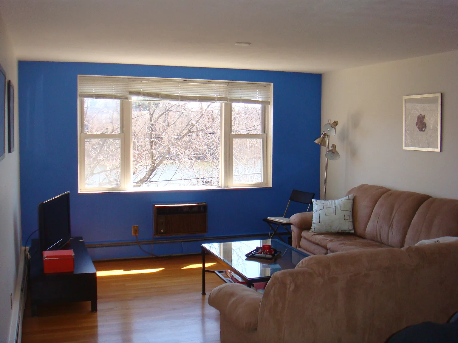 2 bed, 733 sqft, $2,600 — Photo 2