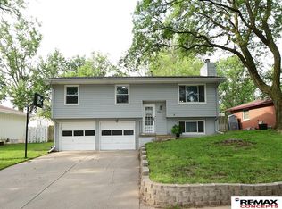3721 Wildbriar Ln, Lincoln, NE 68516