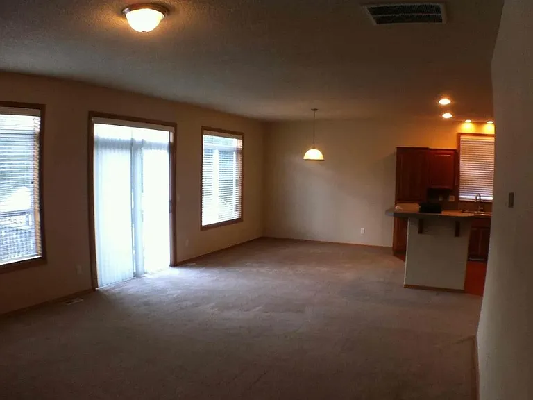 38640 Barlow Pkwy — Photo 7