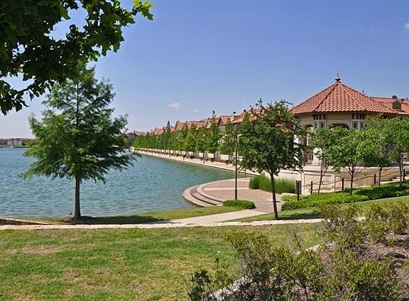 90 acre lake just behind the property!