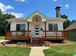 2114 Ross St, Sioux City, IA 51103