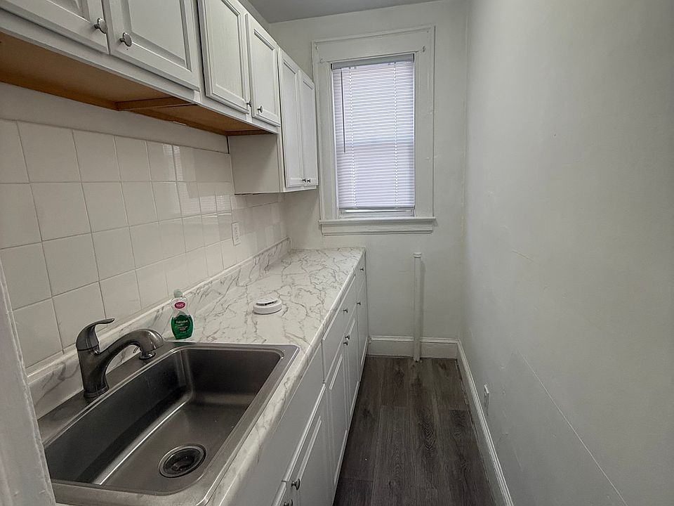 1st image of 686 Washington Ave #1