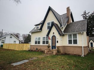 815 N Main St, Three Rivers, MI 49093