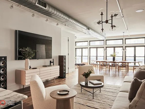 107 W 26th St APT 2, New York, NY 10001