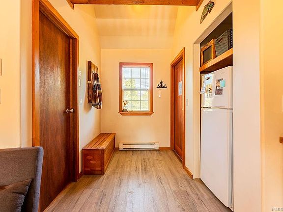 3rd image of 1002 Peninsula Rd #14