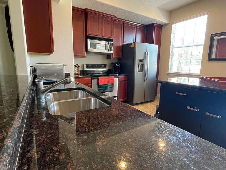 1733 Prospect Ave — Photo 36