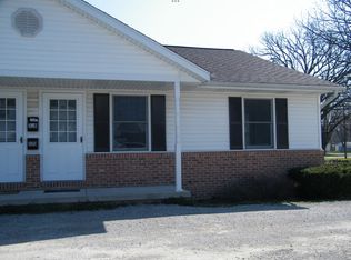 314 E Walnut St, Chatham, IL 62629