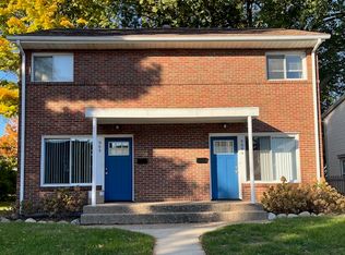 909 Wisconsin Ave, Saint Joseph, MI 49085