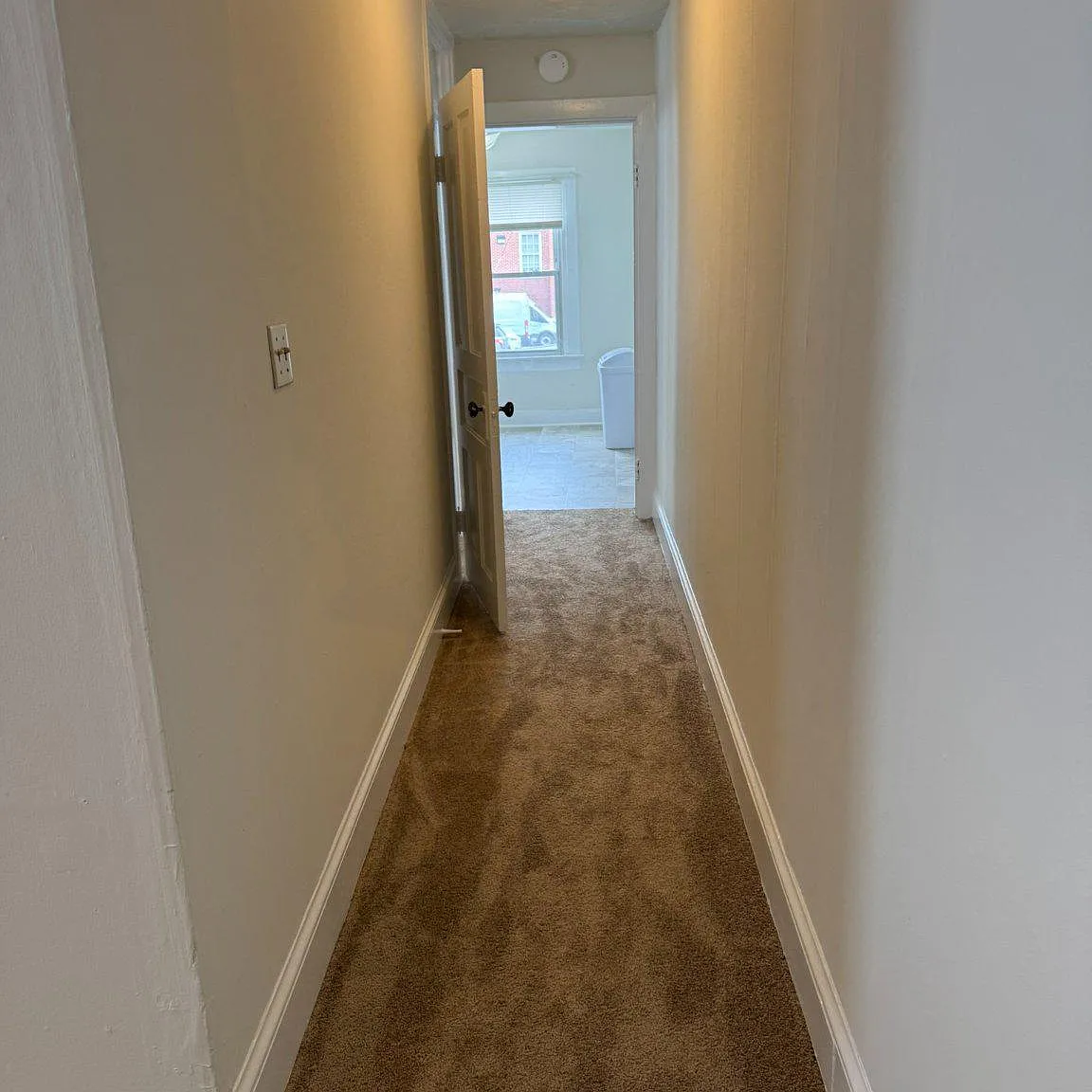 1 bed, 1.0 bath, 2681 sqft, $1,350 — Photo 4