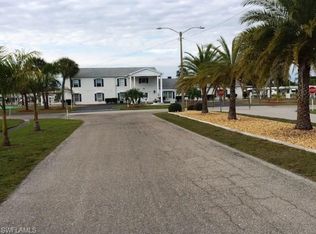 129 Conestoga Trl, North Fort Myers, FL 33917