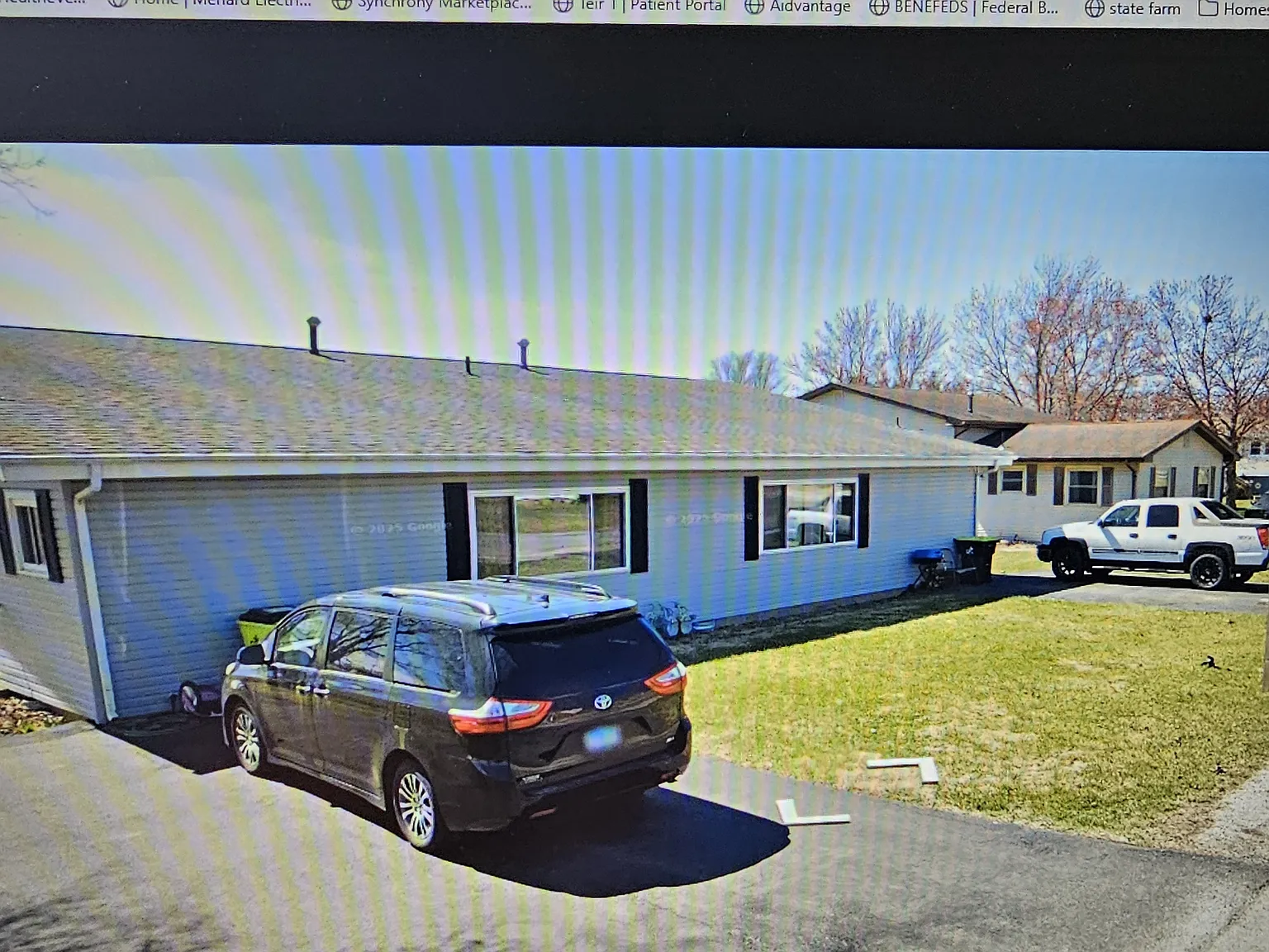 3 bed, 1200 sqft, $1,100 — Photo 2