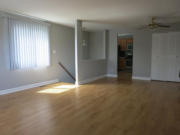 3rd image of 120 Pocasset Ct