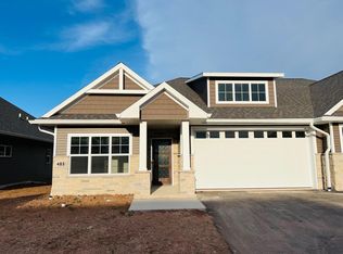 483 Papermill Cir, Kimberly, WI 54136