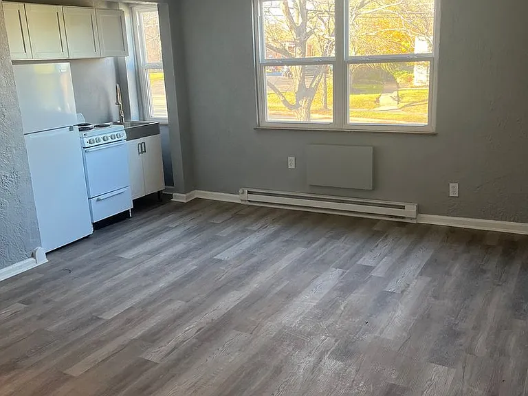 4060 Reading Rd — Photo 22