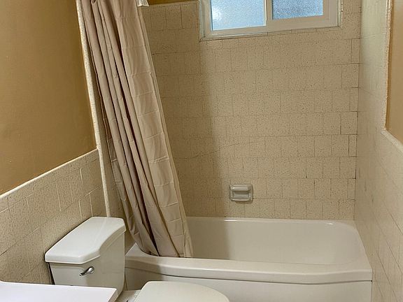 3rd image of 3229 Puente Ave APT D