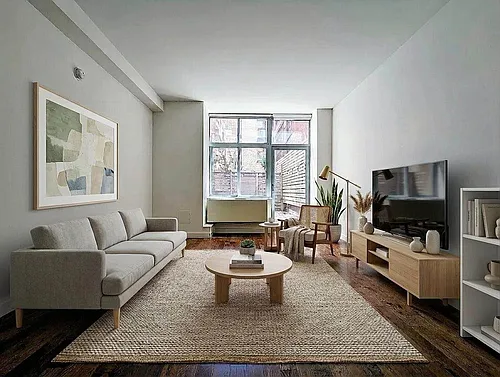 260 W 26th St #2F Photo 1