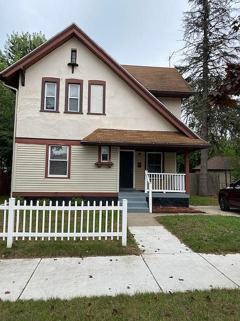 1st image of 960 Lincoln Ave NW
