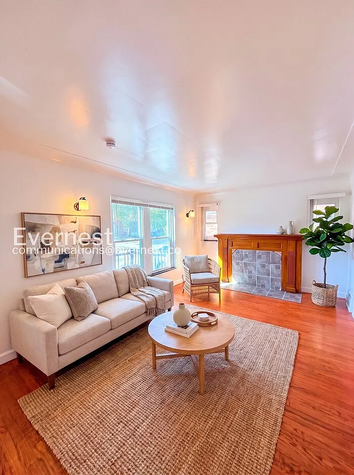 3 bed, 3.0 bath, 1873 sqft, $1,500 — Photo 2