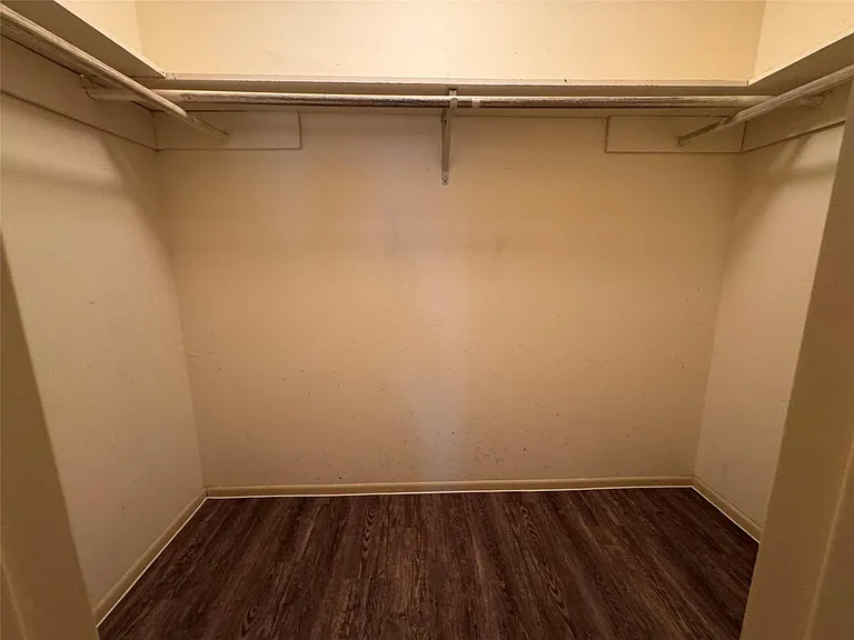 10014 Sand Pass Ln — Photo 11
