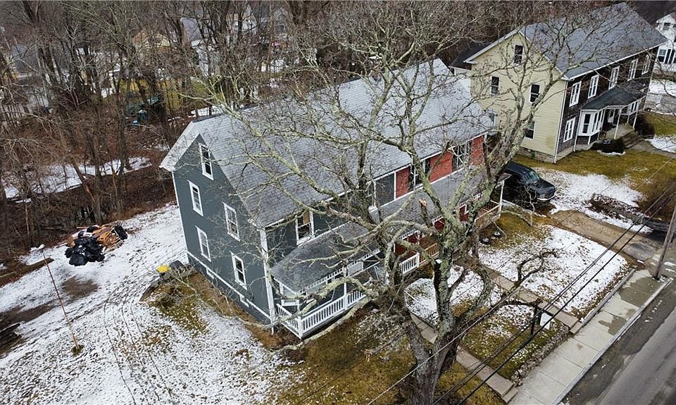 1st image of 389 Sayles Ave #389