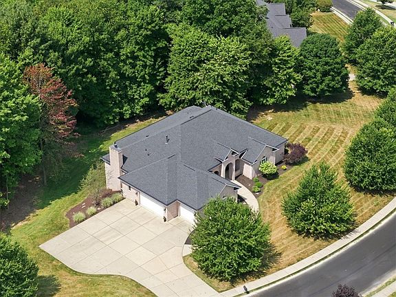 3rd image of 317 Macintosh Dr