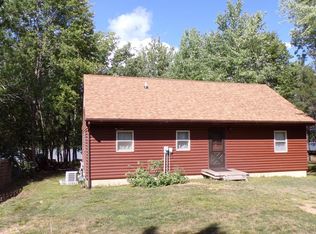 1086 E Queens Way, Nekoosa, WI 54457