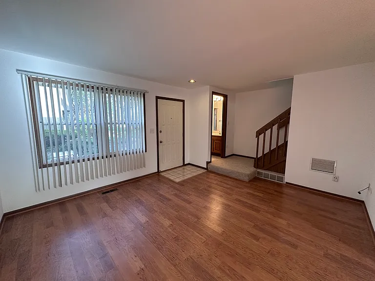 604 N Hough St #B — Photo 2