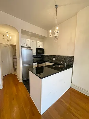 Rented by Oxford Property Group | media 7