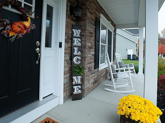5th image of 4 Fenlon Ln
