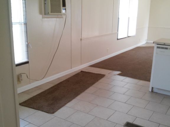 3rd image of 1181 Wiltshire Ct