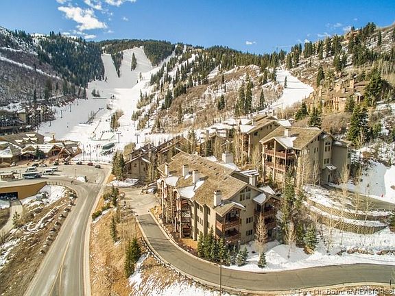 2nd image of 2100 Deer Valley Dr #102