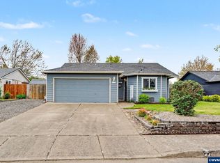 695 N 9th St, Aumsville, OR 97325