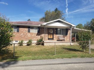 103 John St, Oak Hill, WV 25901