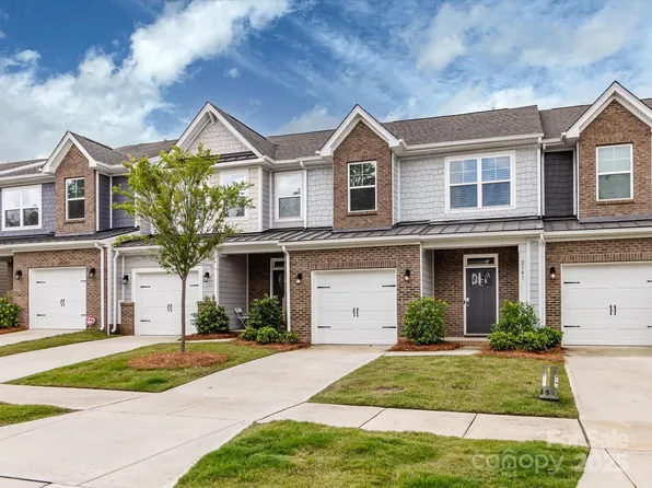 2141 Bexar Trl, Matthews, NC 28105