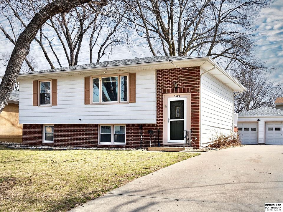 1st image of 3505 S 130th St