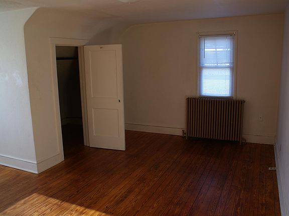 BR Closet and back Window