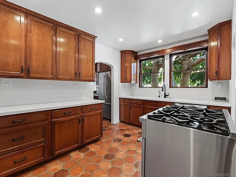5494 Adams Ave — Photo 6
