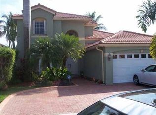 900 NW 132nd Ave W, Miami, FL 33182