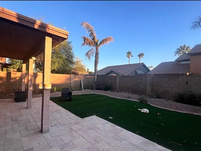 3211 E Behrend Dr — Photo 22