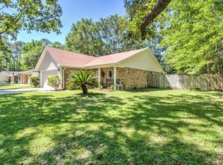 1413 Ash St, Ocean Springs, MS 39564