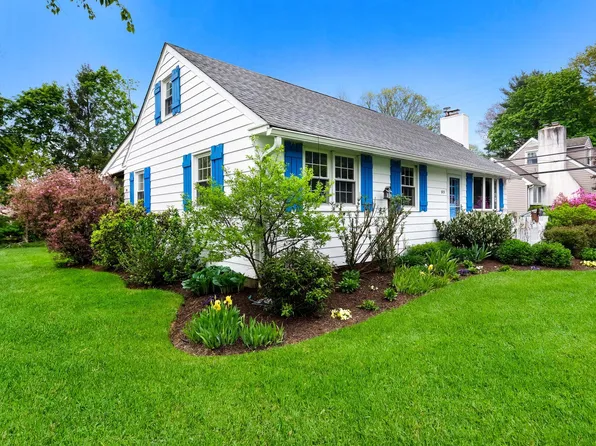 813 N Chubb Dr, Doylestown, PA 18901