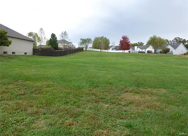 1st image of 4613 Wisteria Dr