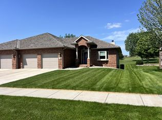 1405 N 30th St, Norfolk, NE 68701